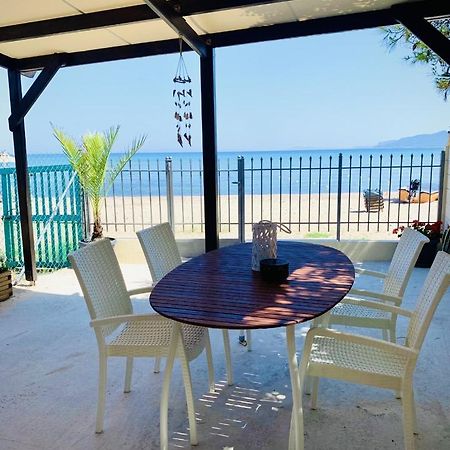 House By The Sea In Artemis Apartman Kültér fotó