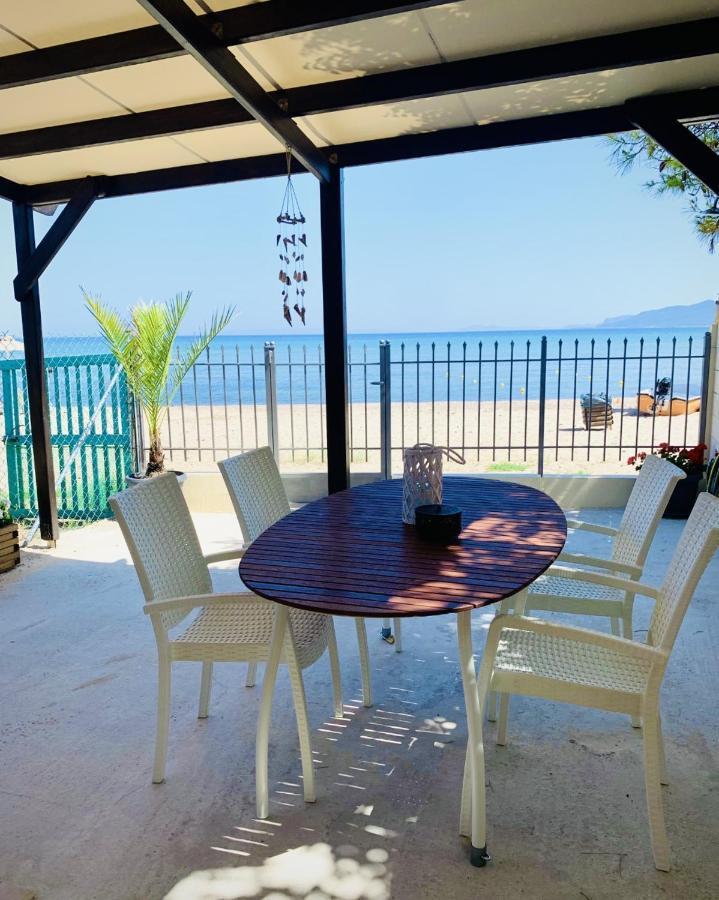 House By The Sea In Artemis Apartman Kültér fotó
